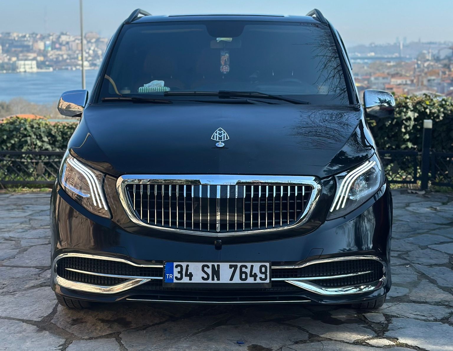 VIP Mercedes Maybach Private