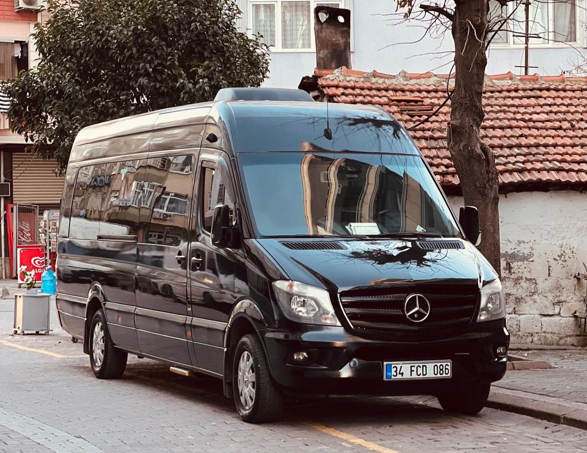 VIP Mercedes Sprinter Black Private